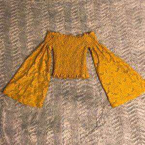 Beautiful yellow crop top